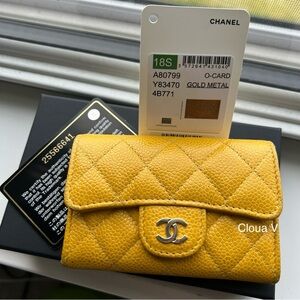 18S Chanel Classic Flap Card Case in Yellow Caviar